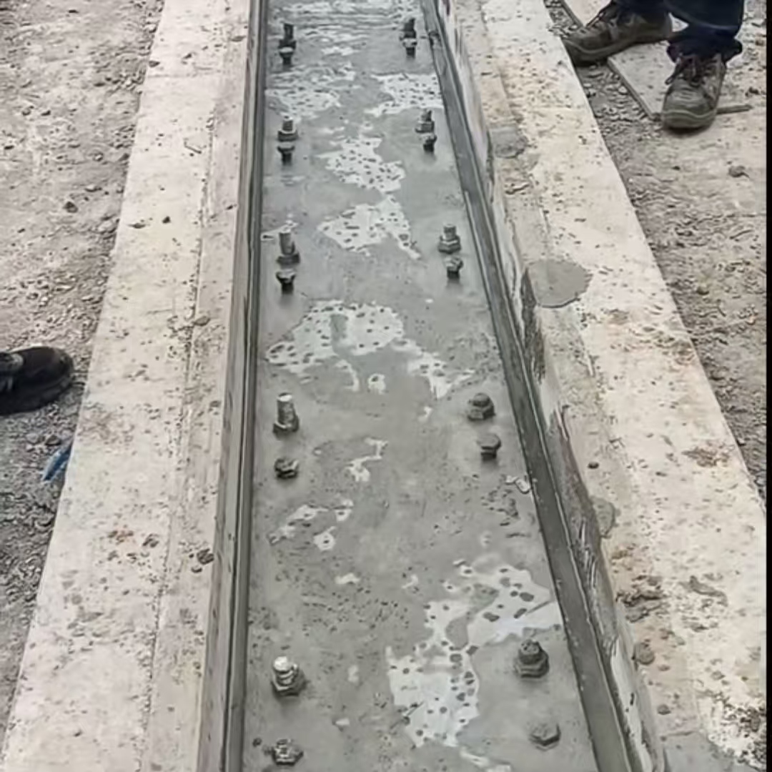 梅江港口码头起重机龙门吊重型机械设备稳固用早强快凝轨道胶泥